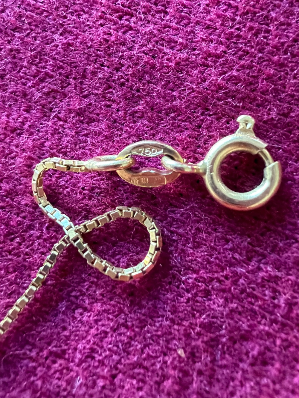 Solid 18k gold chain 20 inches - Picture 3 of 3